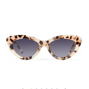 *BRAND NEW* LUV LOU The Harley Cream Tort sunnies